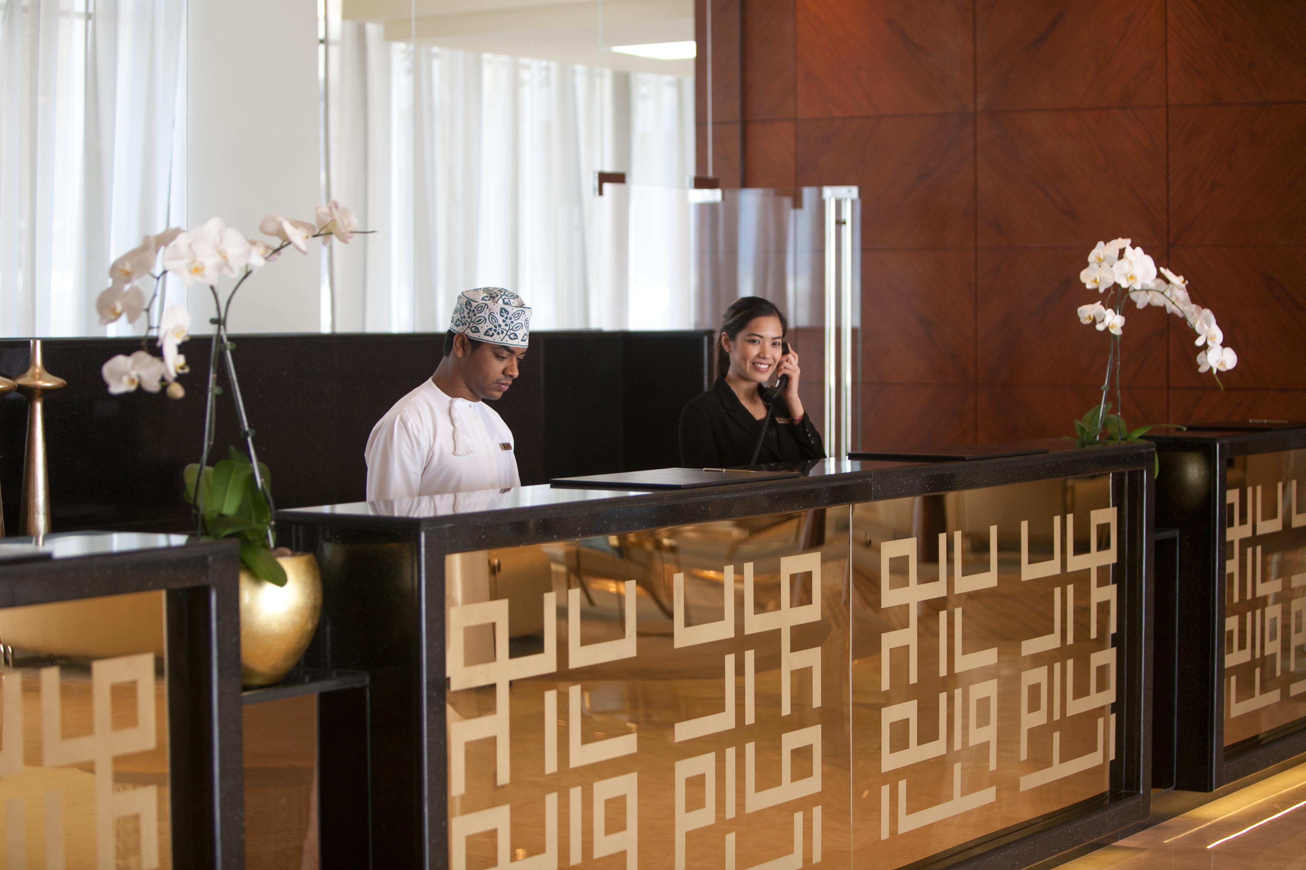 แกรนด์ มิลเลเนียม มัสกัต Hotel ภายนอก รูปภาพ