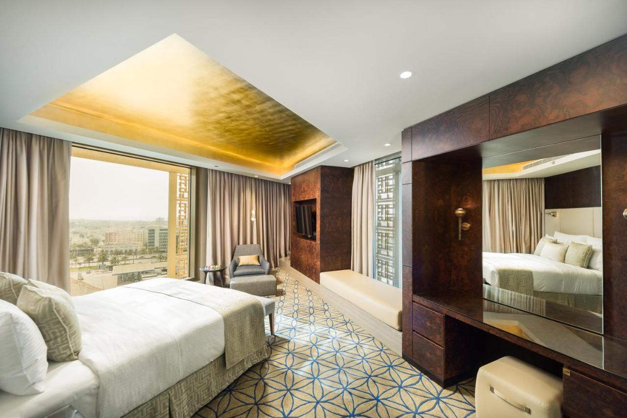 แกรนด์ มิลเลเนียม มัสกัต Hotel ภายนอก รูปภาพ A suite at the hotel